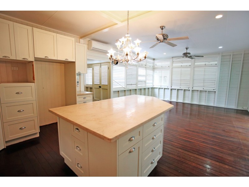 4 Hammond Street, Mysterton QLD 4812