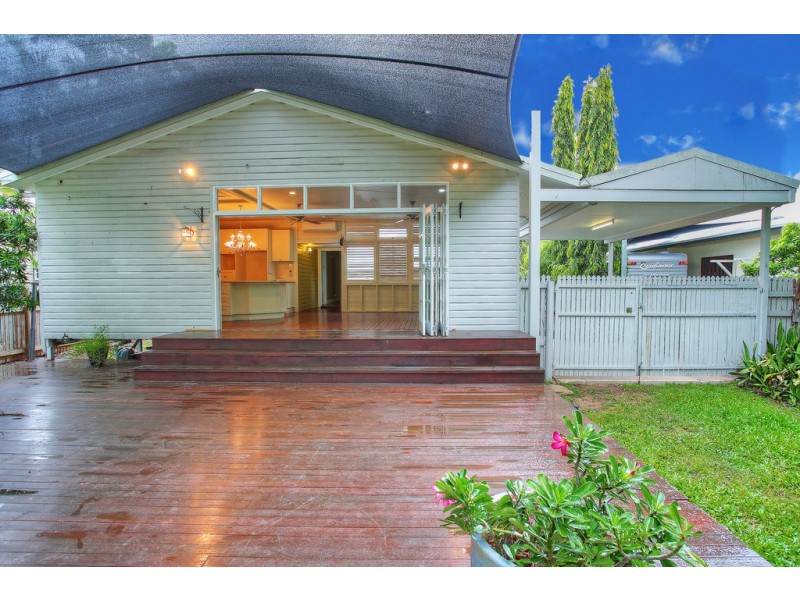 4 Hammond Street, Mysterton QLD 4812