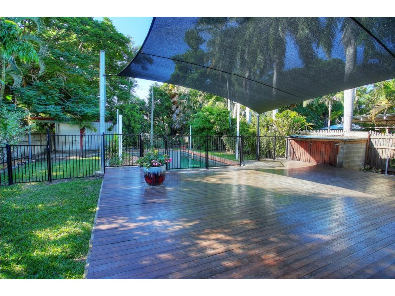 4 Hammond Street, Mysterton QLD 4812