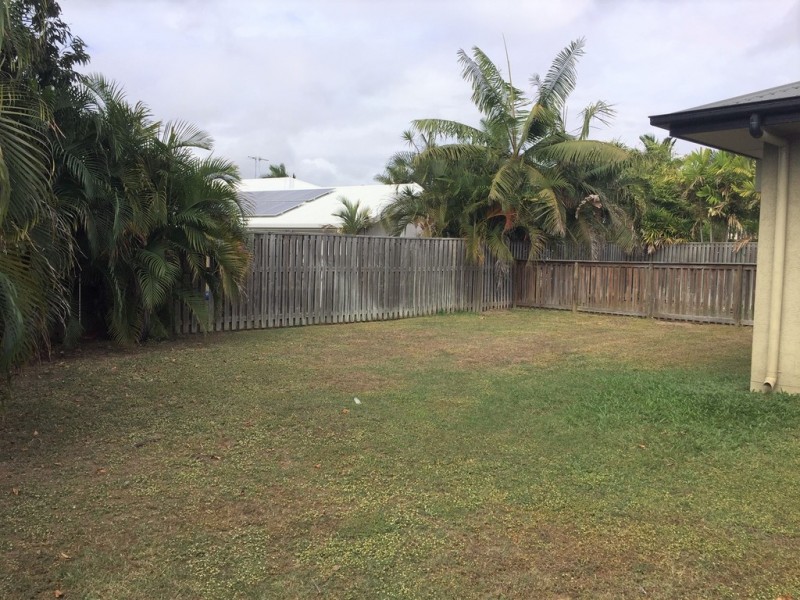 36 Woodwark Drive, Bushland Beach QLD 4818