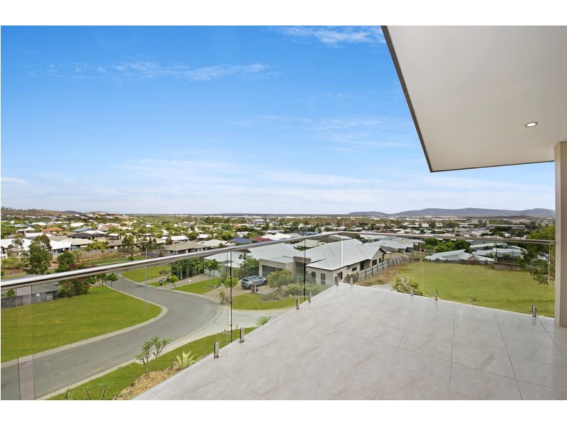 60 St Albans Road, Mount Louisa QLD 4814