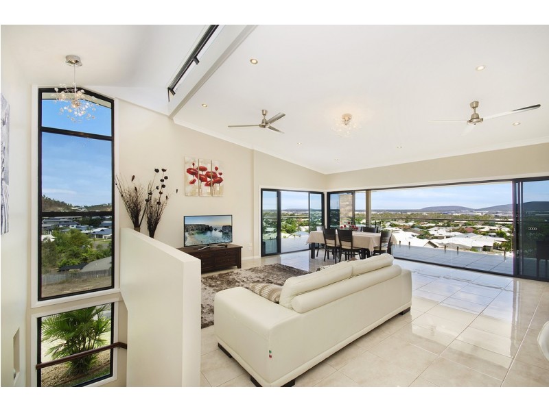 60 St Albans Road, Mount Louisa QLD 4814