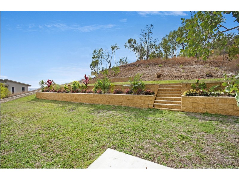 60 St Albans Road, Mount Louisa QLD 4814