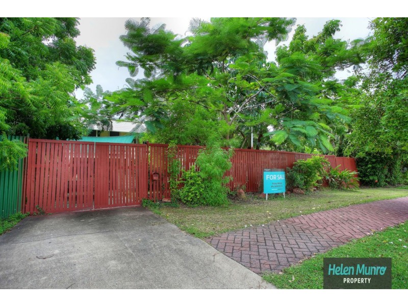 513 Ross River Road, Cranbrook QLD 4814