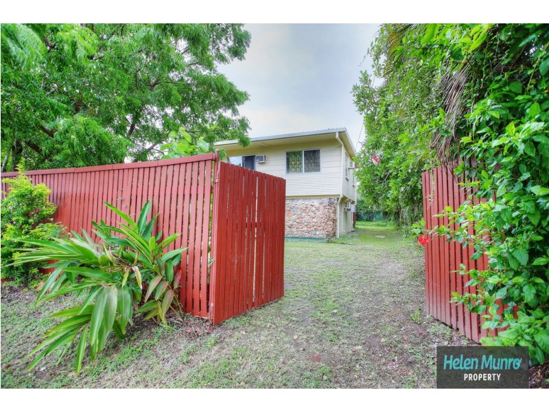 513 Ross River Road, Cranbrook QLD 4814