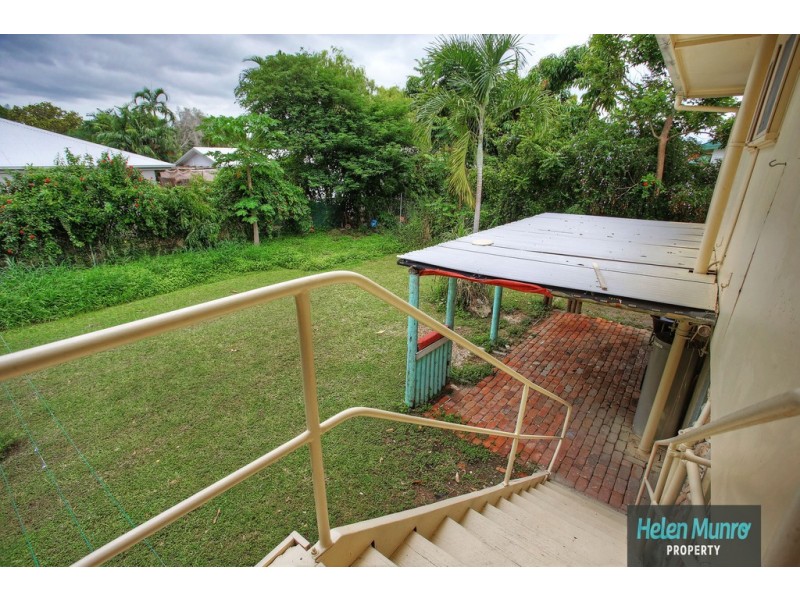 513 Ross River Road, Cranbrook QLD 4814