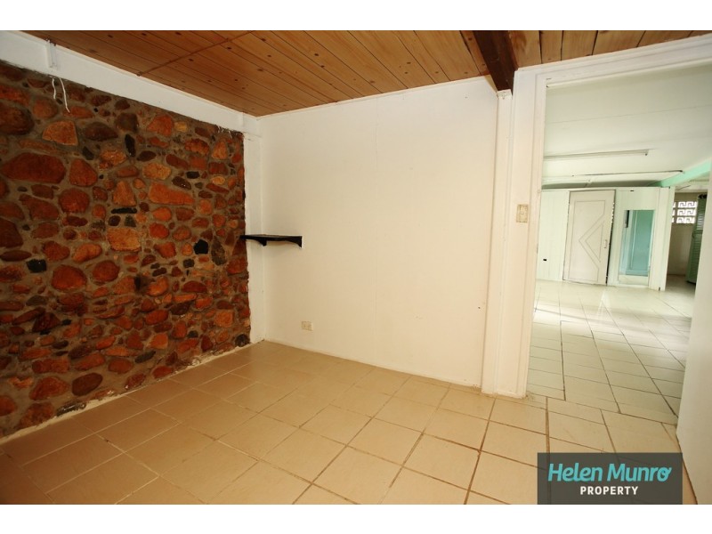 513 Ross River Road, Cranbrook QLD 4814