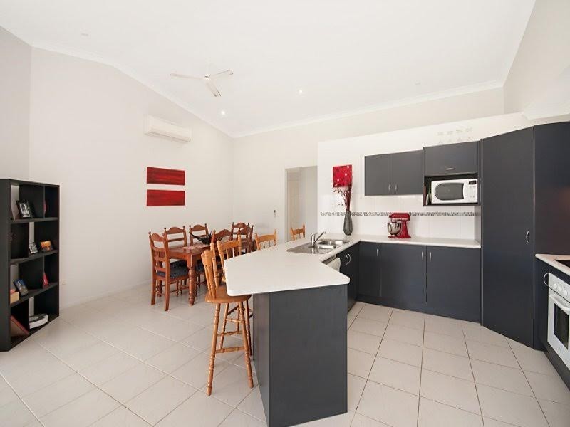 5 Redbank Court, Mount Louisa QLD 4814