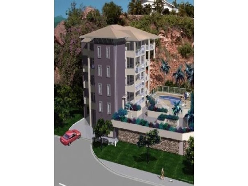 4 Oxley Street, North Ward QLD 4810