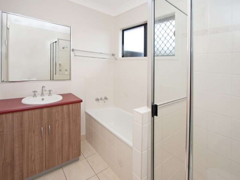 21 Wexford Crescent, Burdell QLD 4818