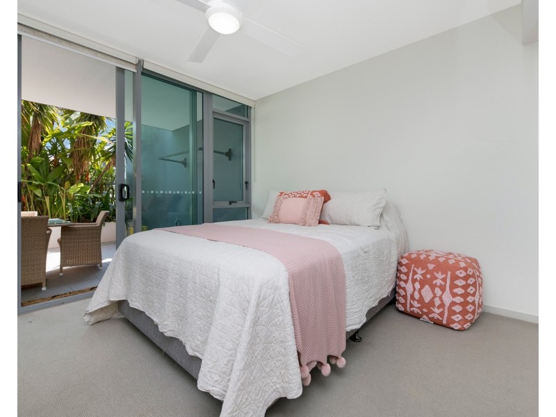 6-24 Mariners Drive, Townsville City QLD 4810