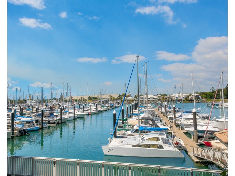 6-24 Mariners Drive, Townsville City QLD 4810