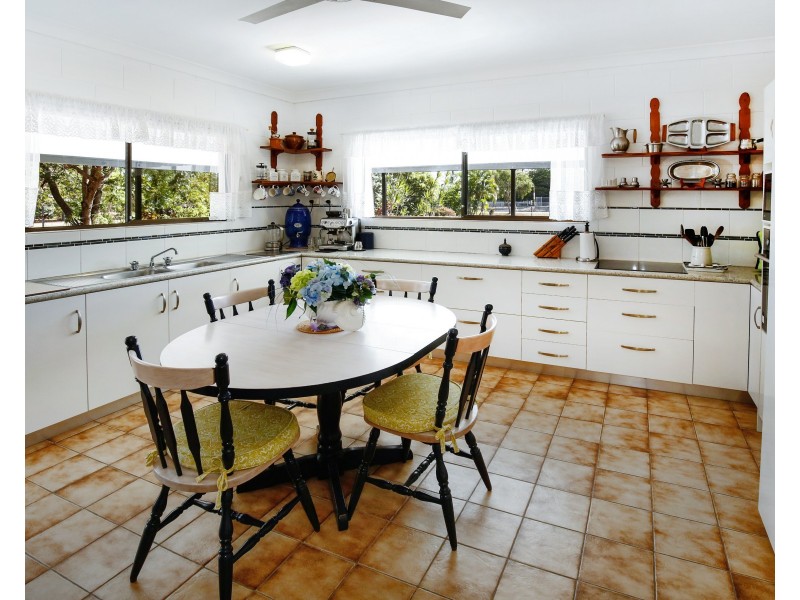 71 Mount Low Parkway, Mount Low QLD 4818