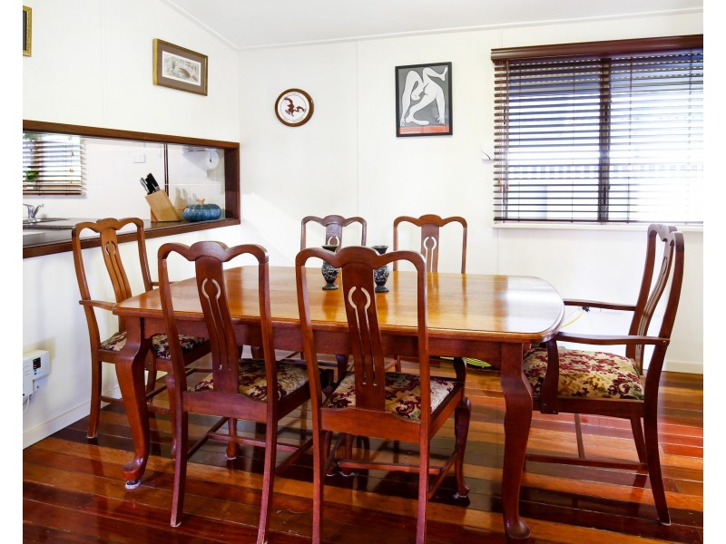 10 Lowth Street, Rosslea QLD 4812