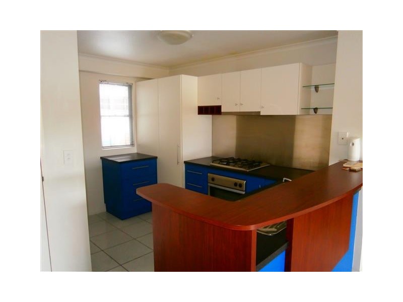 2/11-17 Stanley Street, Townsville City QLD 4810