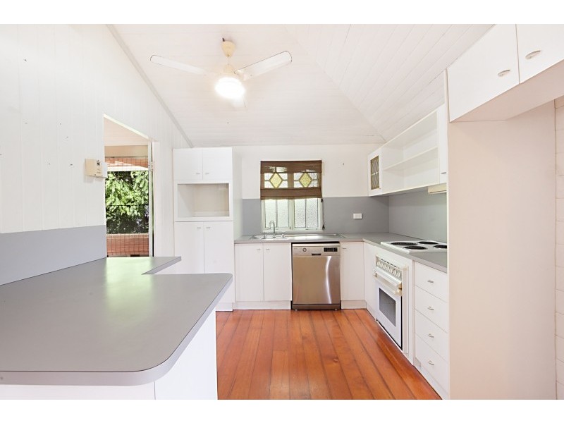 29 Carr Street, Hermit Park QLD 4812