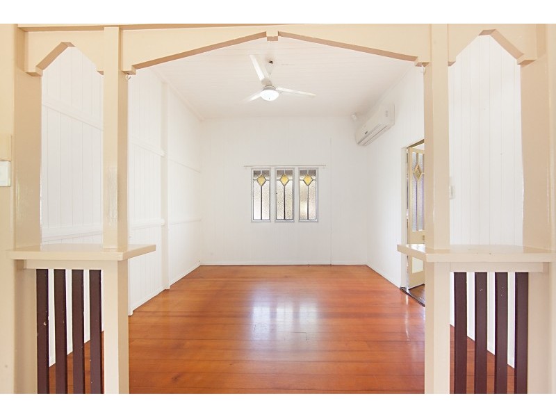 29 Carr Street, Hermit Park QLD 4812