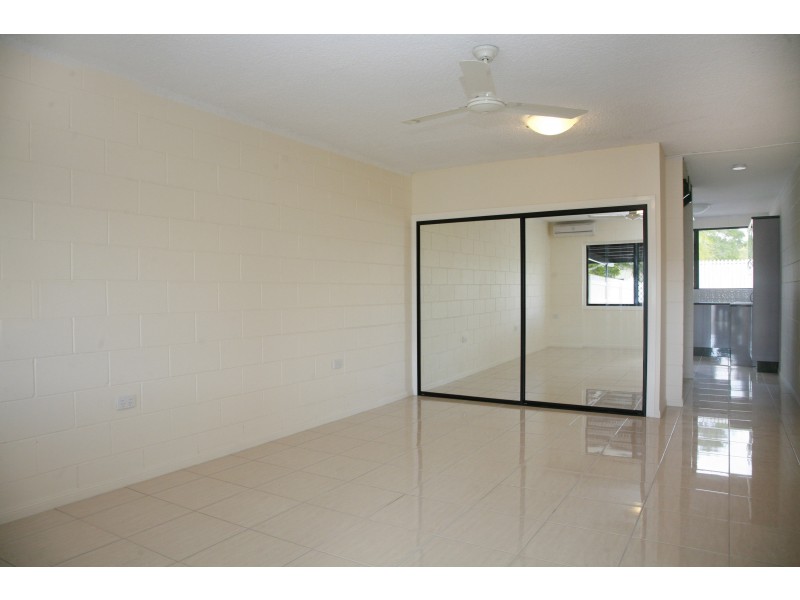 1/10 BOYES COURT, Heatley QLD 4814