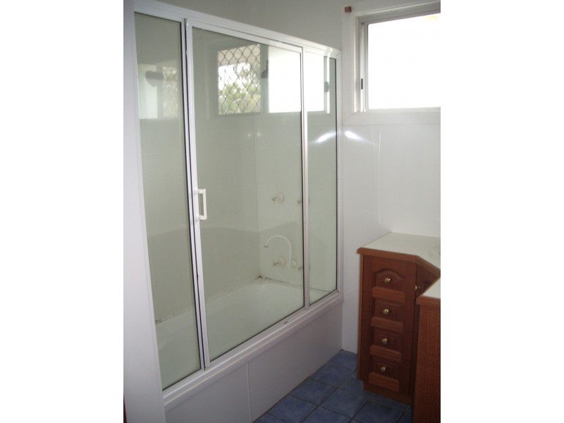 6 Riechelmann street, Heatley QLD 4814