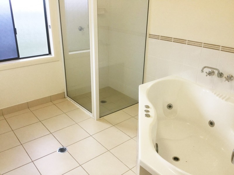 6 Dundabella Drive, Deeragun QLD 4818