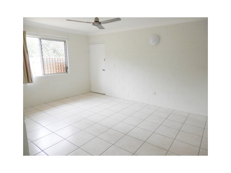 2/1053 Riverway Drive, Rasmussen QLD 4815