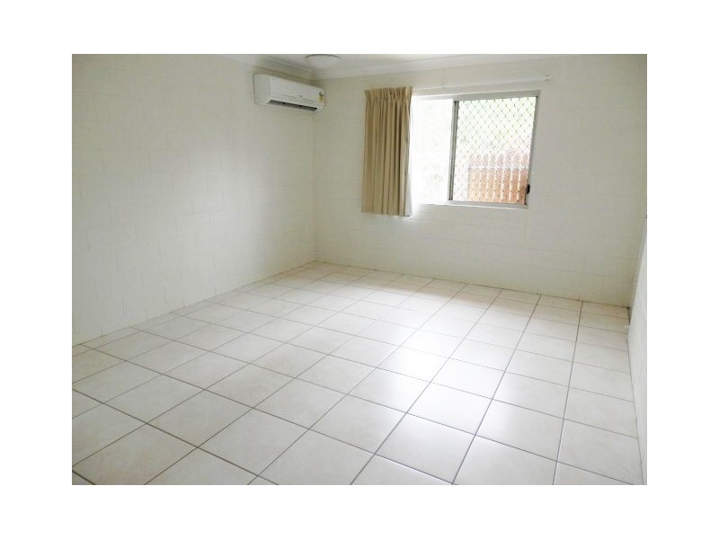 2/1053 Riverway Drive, Rasmussen QLD 4815