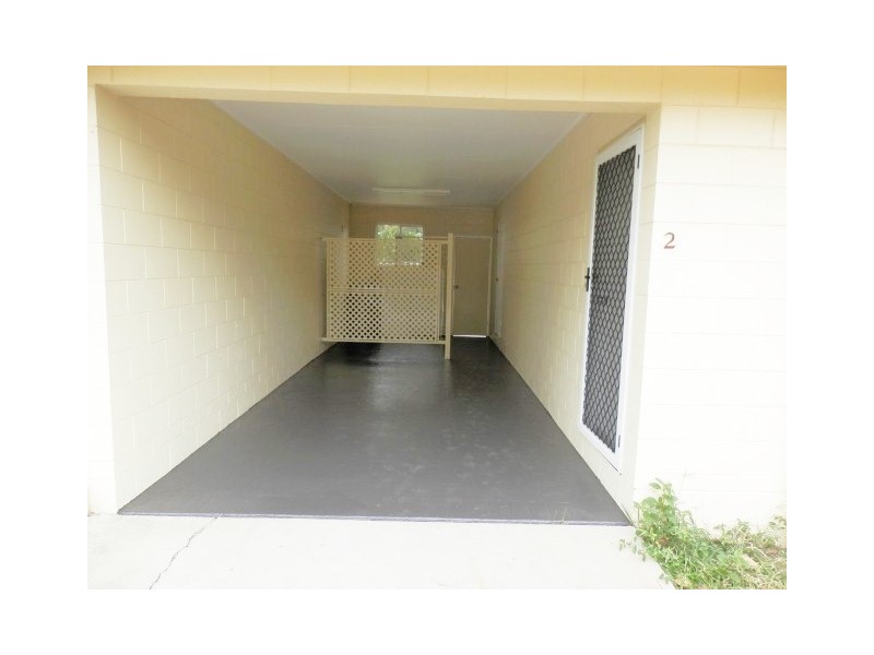 2/1053 Riverway Drive, Rasmussen QLD 4815