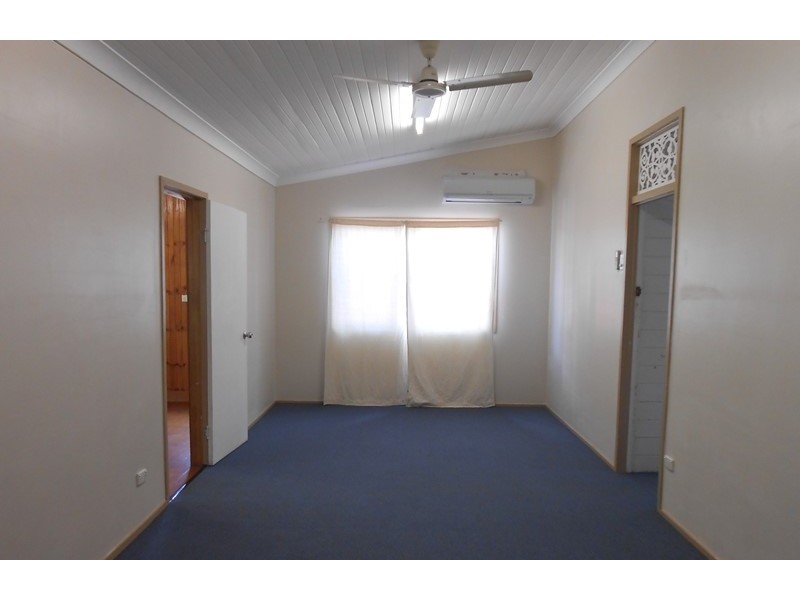 1 Echlin Street, West End QLD 4810