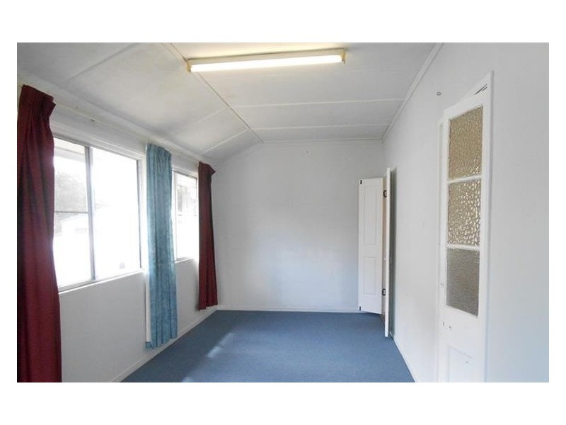 1 Echlin Street, West End QLD 4810