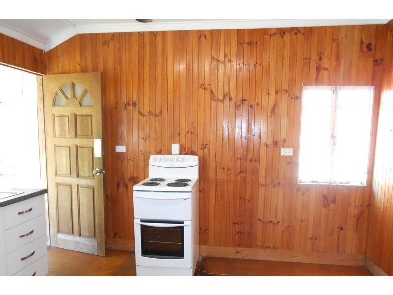 1 Echlin Street, West End QLD 4810