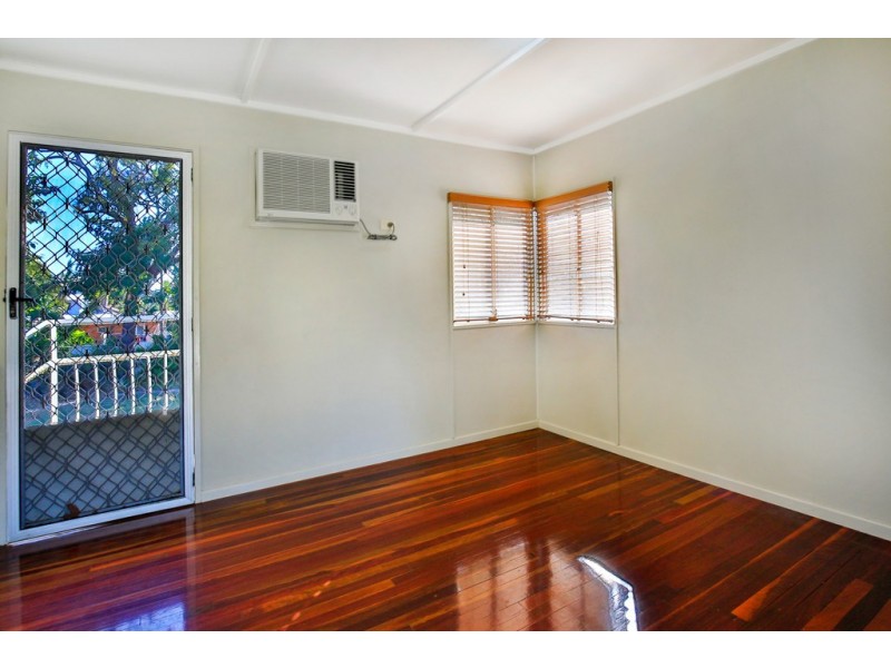 30 Silky Oak Street, Kirwan QLD 4817