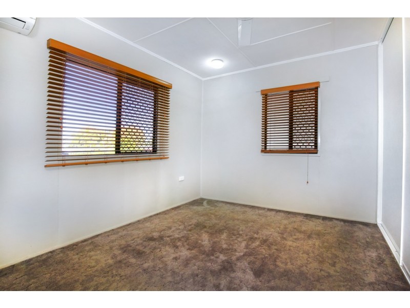 30 Silky Oak Street, Kirwan QLD 4817
