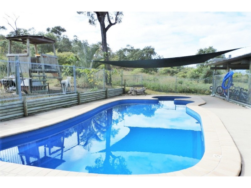 B Valley Road, Oak Valley QLD 4811