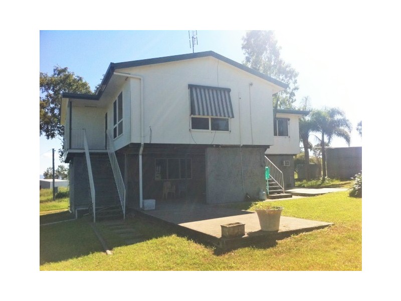 B Valley Road, Oak Valley QLD 4811