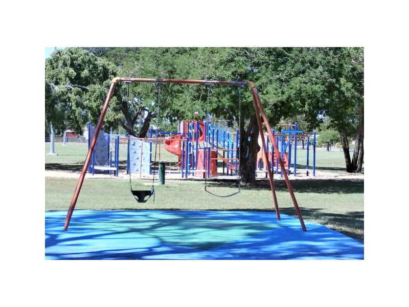 17 Cambridge Street, Currajong QLD 4812