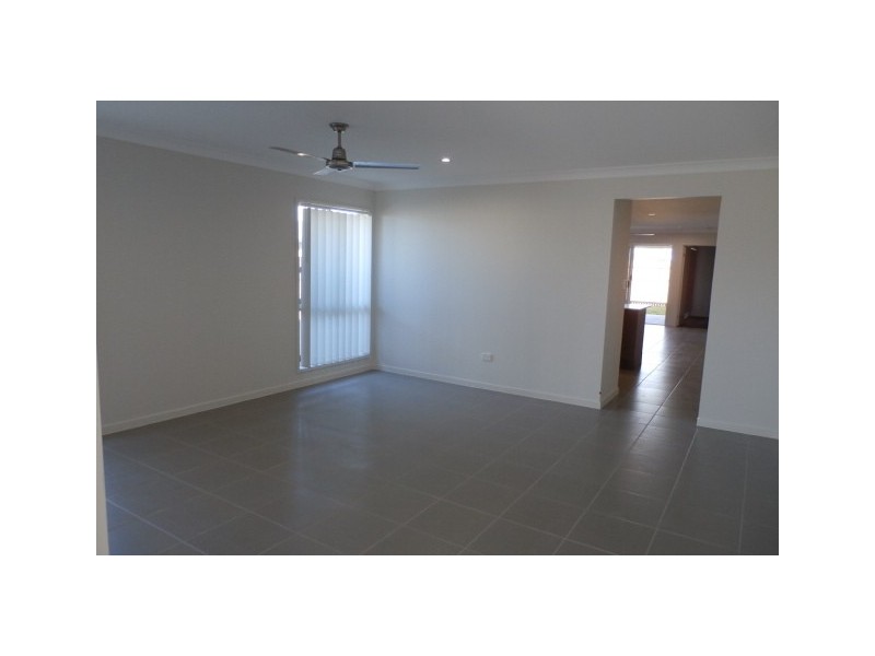 25 Limestone Crescent, Condon QLD 4815