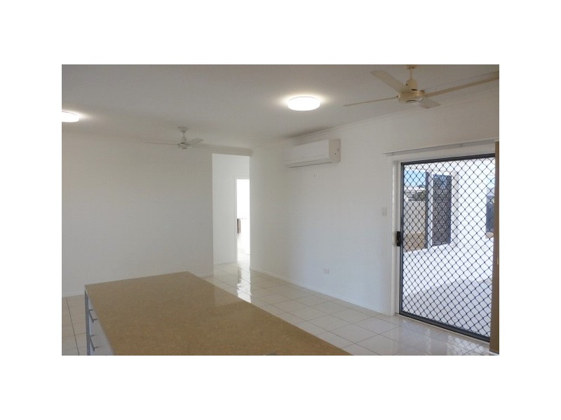 57 Beach Oak Drive, Mount Low QLD 4818