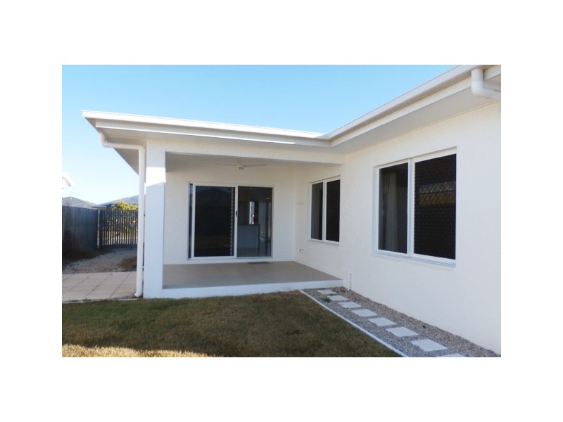 57 Beach Oak Drive, Mount Low QLD 4818