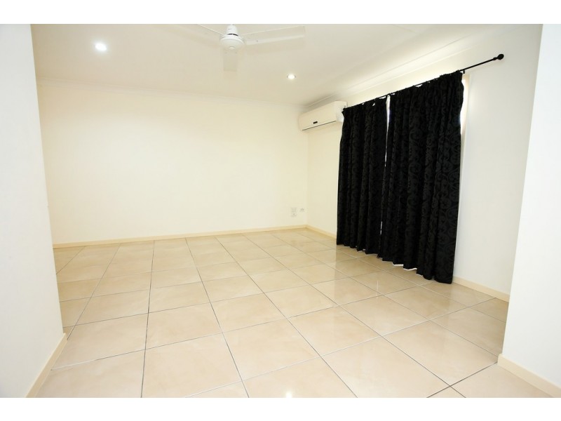 4 Spruce Street, Kirwan QLD 4817