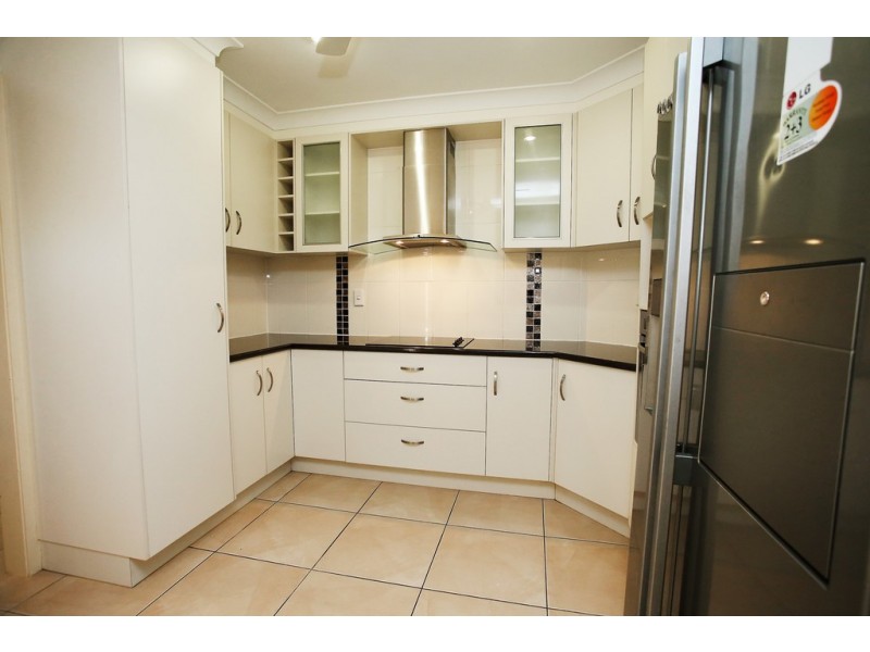 4 Spruce Street, Kirwan QLD 4817