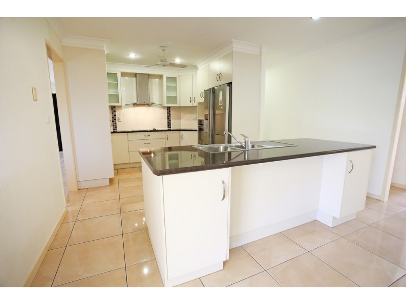 4 Spruce Street, Kirwan QLD 4817