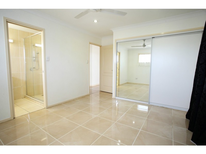 4 Spruce Street, Kirwan QLD 4817