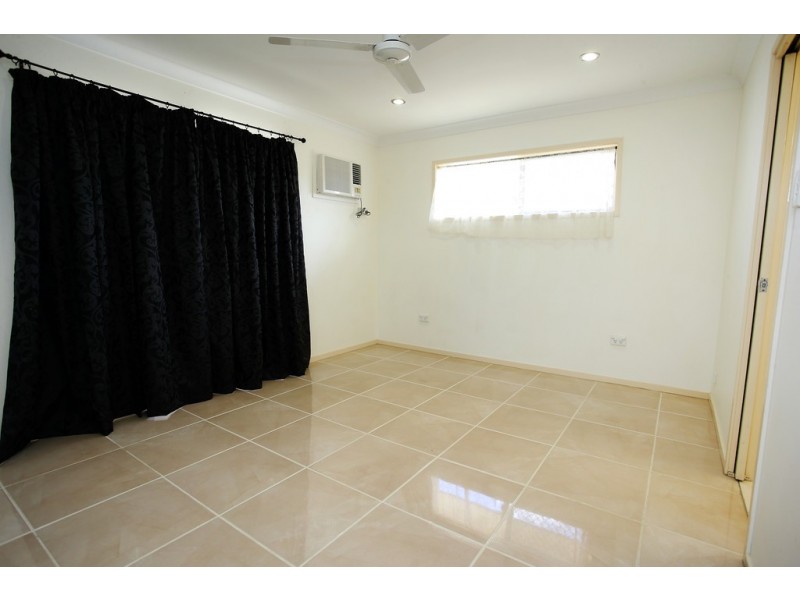 4 Spruce Street, Kirwan QLD 4817