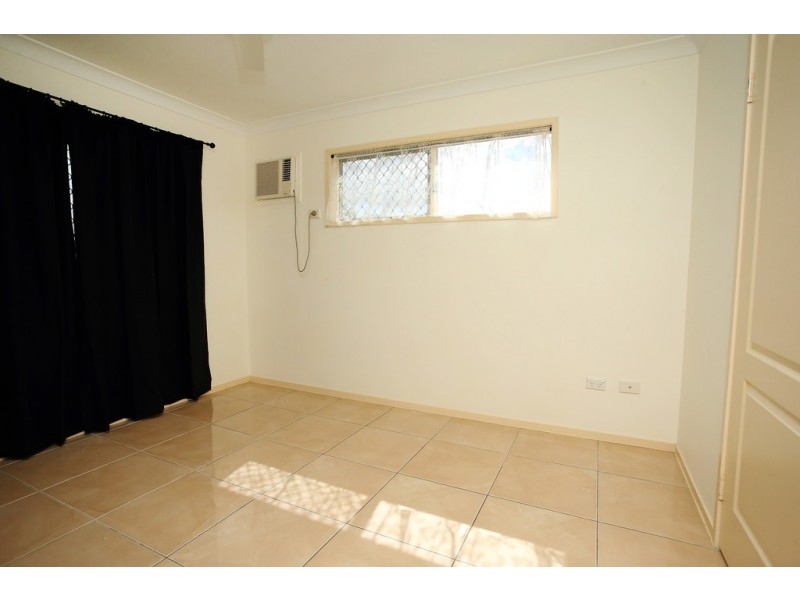 4 Spruce Street, Kirwan QLD 4817