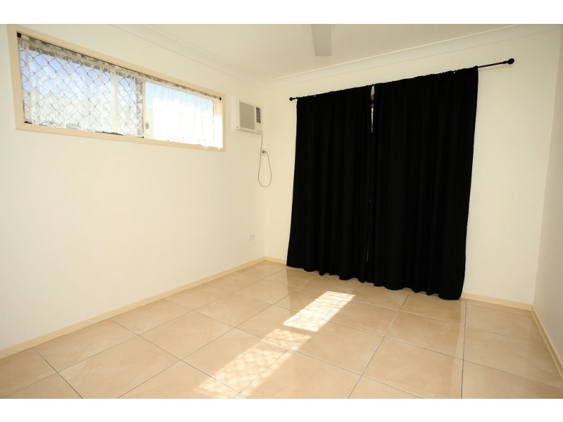 4 Spruce Street, Kirwan QLD 4817