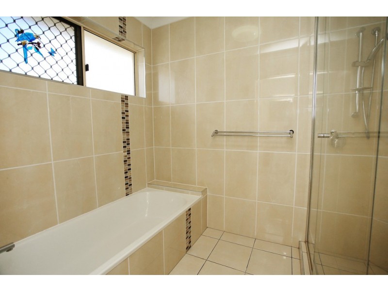 4 Spruce Street, Kirwan QLD 4817