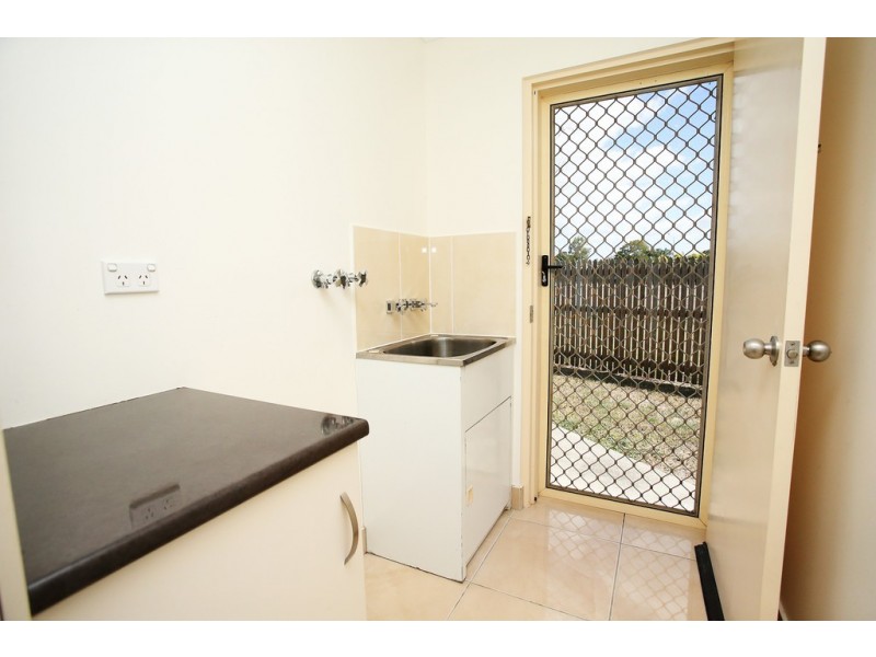 4 Spruce Street, Kirwan QLD 4817