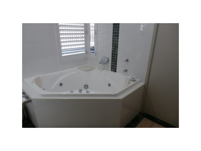 6/97 The Strand, North Ward QLD 4810