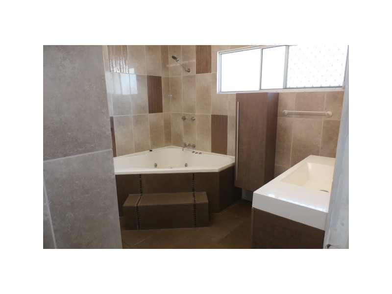 60 Bergin Road, Cranbrook QLD 4814