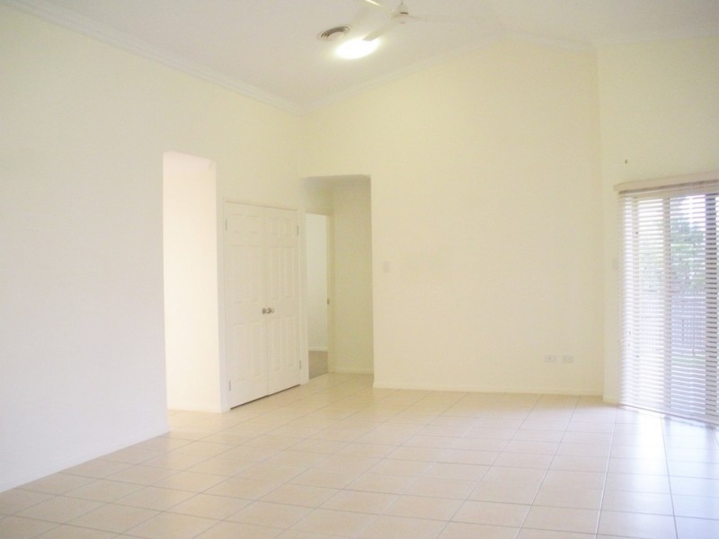 21 Monte Visto Court, Mount Louisa QLD 4814